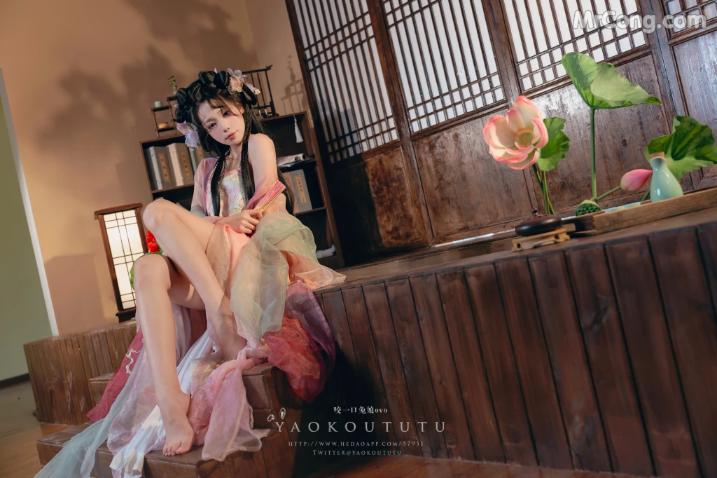 Coser@黏黏团子兔_ 八月订阅『醉倒荷塘边』& 游园惊梦 [49P]