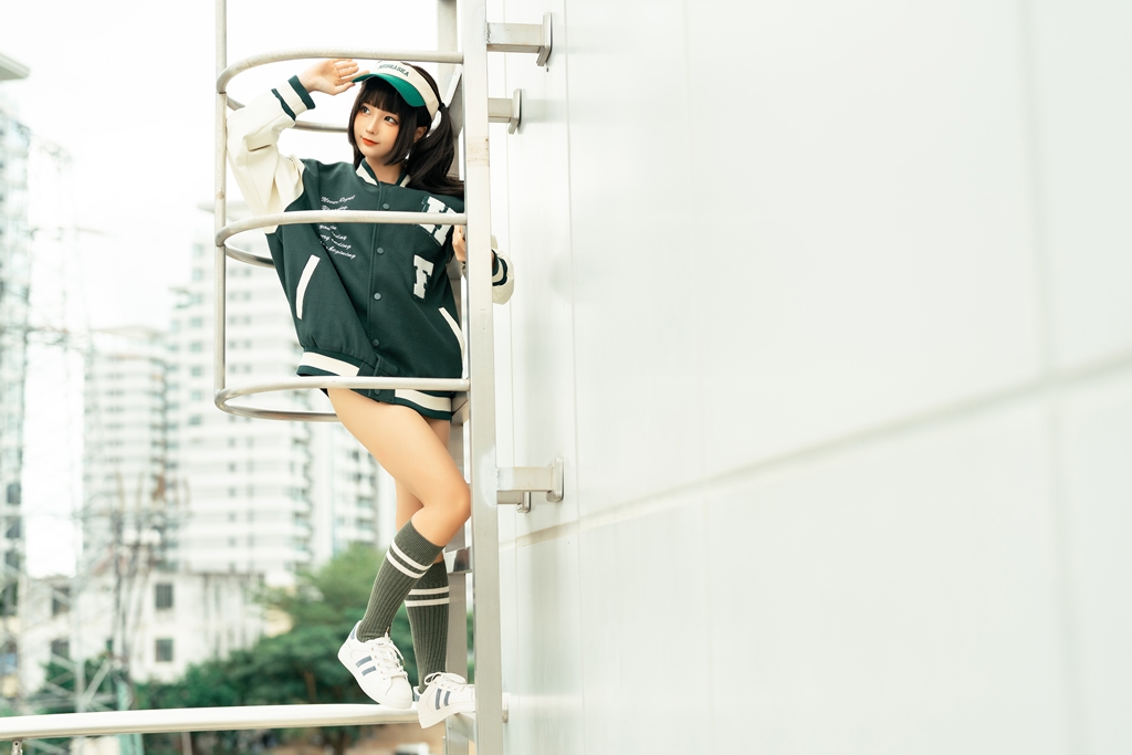 Chunmomo 蠢沫沫 – Baseball Girl