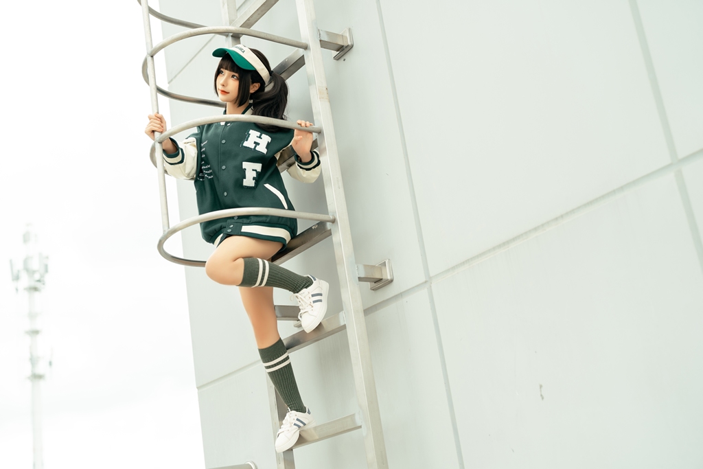 Chunmomo 蠢沫沫 – Baseball Girl