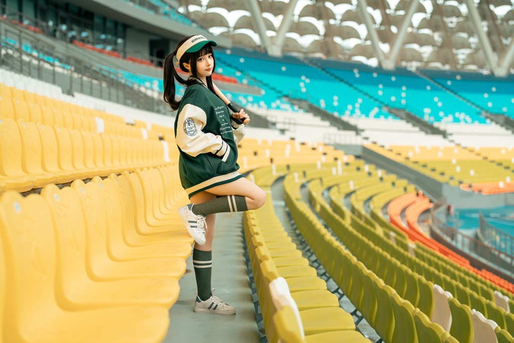 Chunmomo 蠢沫沫 – Baseball Girl