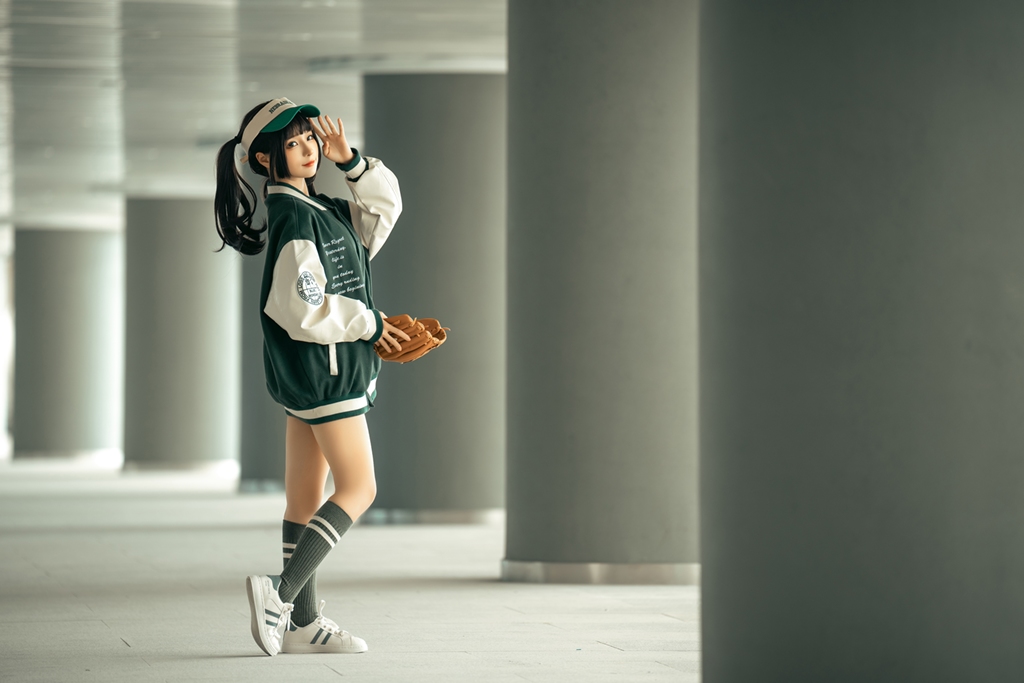 Chunmomo 蠢沫沫 – Baseball Girl