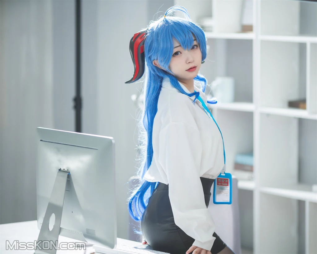 Coser@花铃_ 甘雨秘书OL [93P]