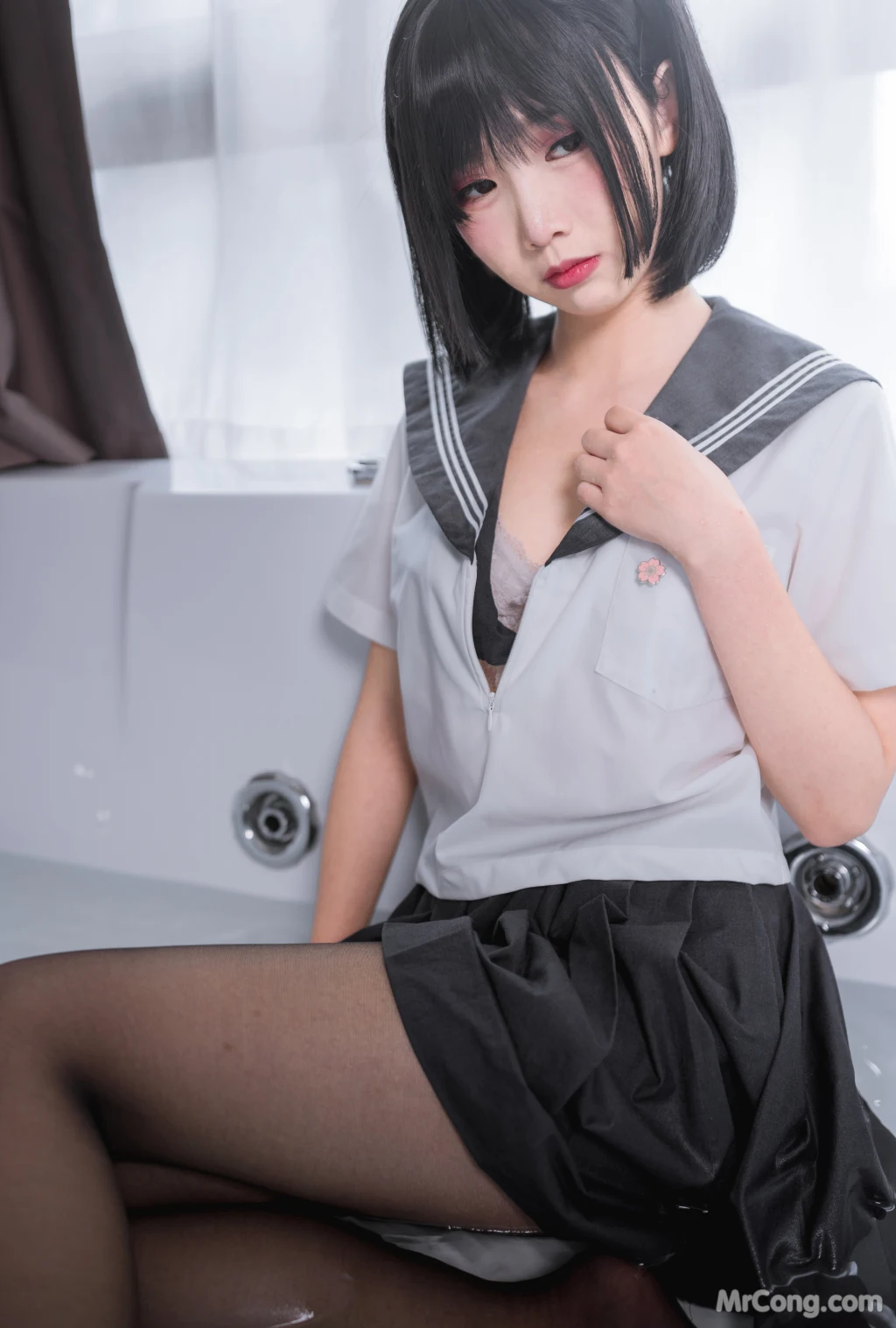 Coser@面饼仙儿 No.016_ 脑内少女 黑丝JK [25P]