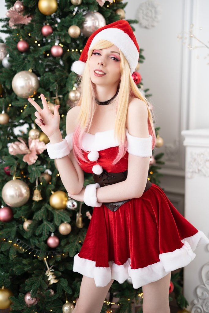 Victoria Lirell – Marin Kitagawa Xmas