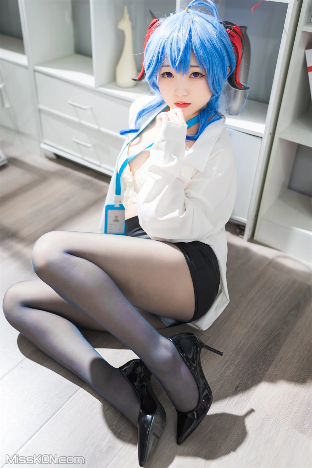 Coser@花铃_ 甘雨秘书OL [93P]