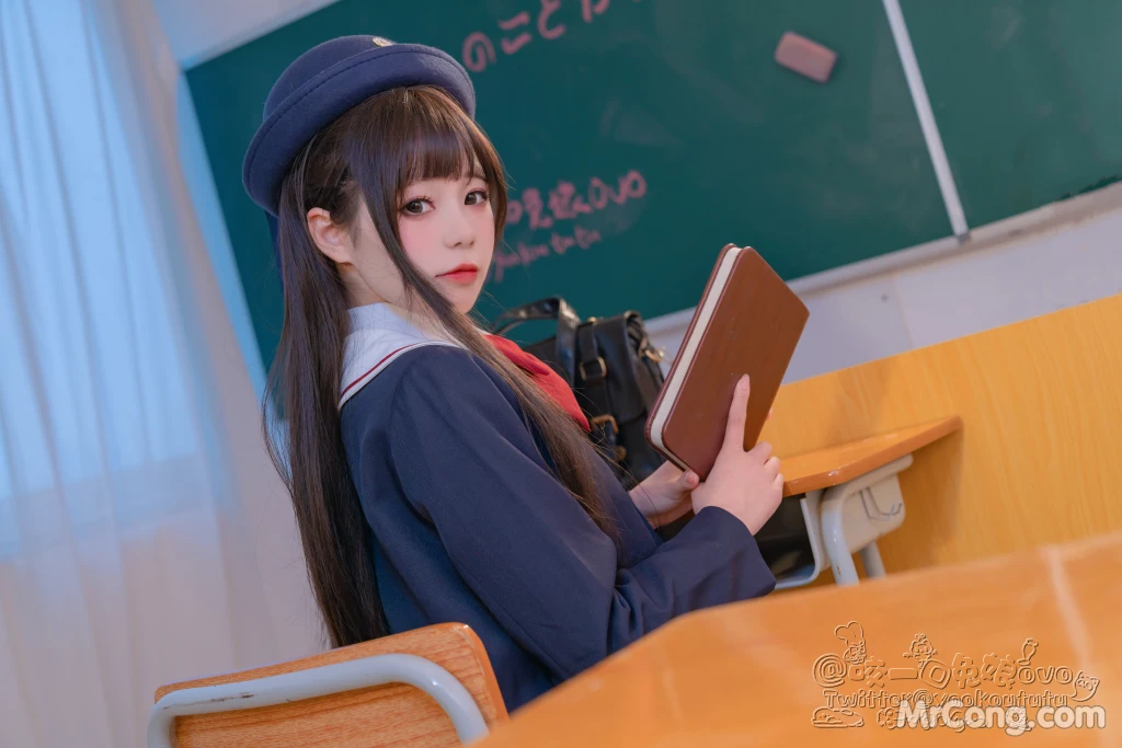 Coser@黏黏团子兔_ 入学式 [50P]