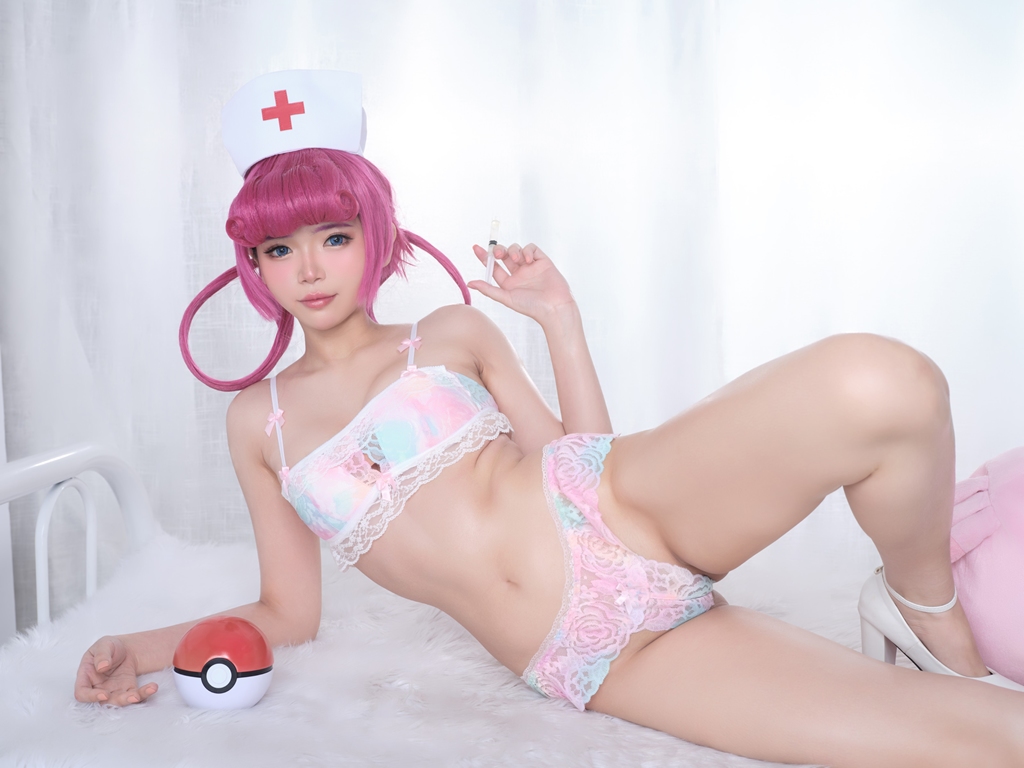 ZinieQ – Nurse Joy