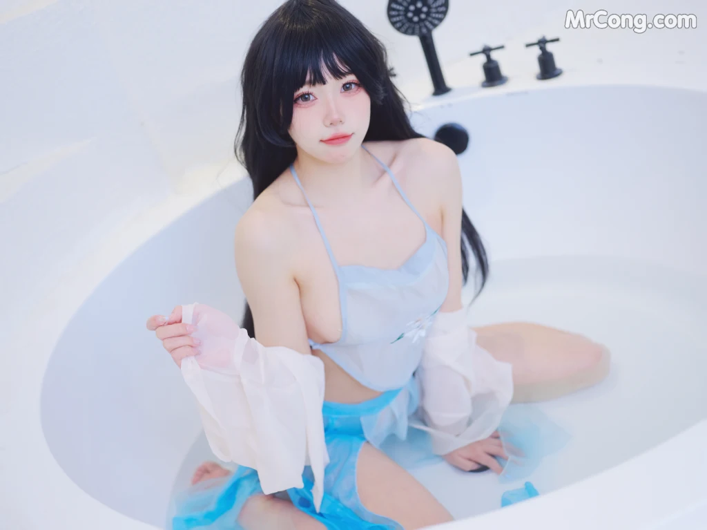 Coser@黏黏团子兔_ 古风情趣三套 [27P]