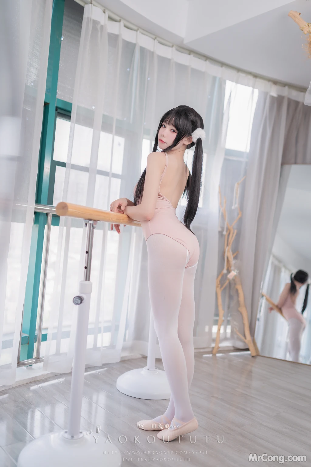 Coser@黏黏团子兔_ 来不及的舞蹈课 [86P]