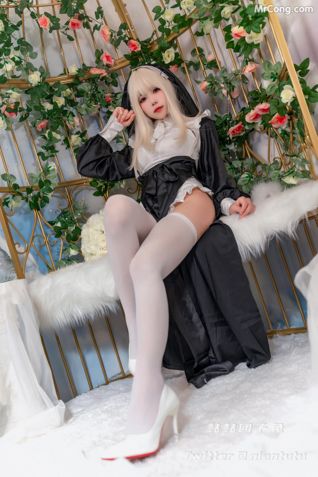 Coser@黏黏团子兔_ Nun 修女 [35P]