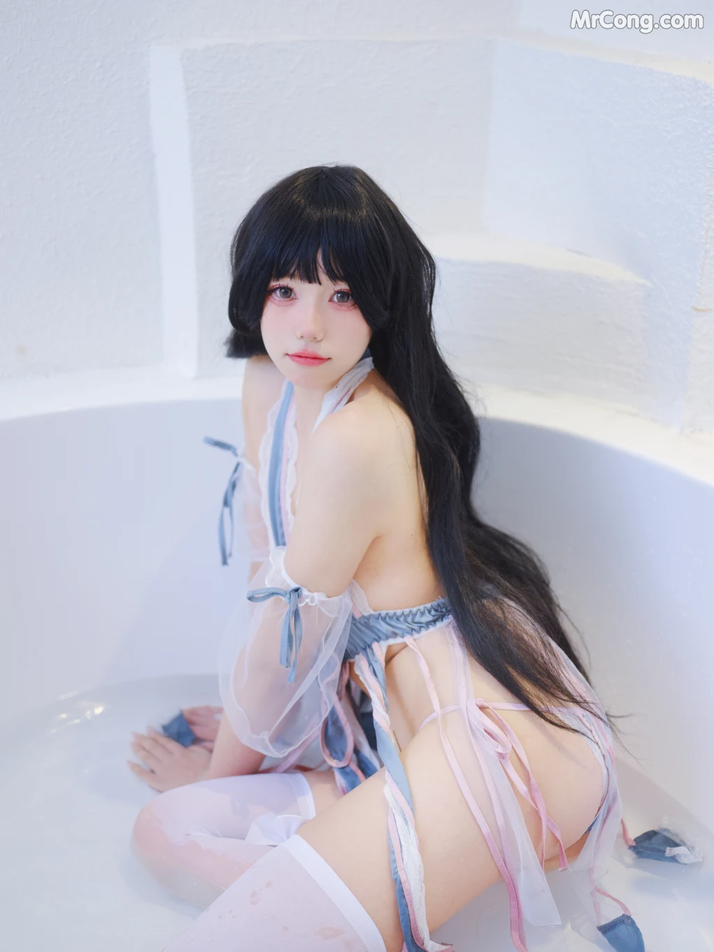 Coser@黏黏团子兔_ 古风情趣三套 [27P]