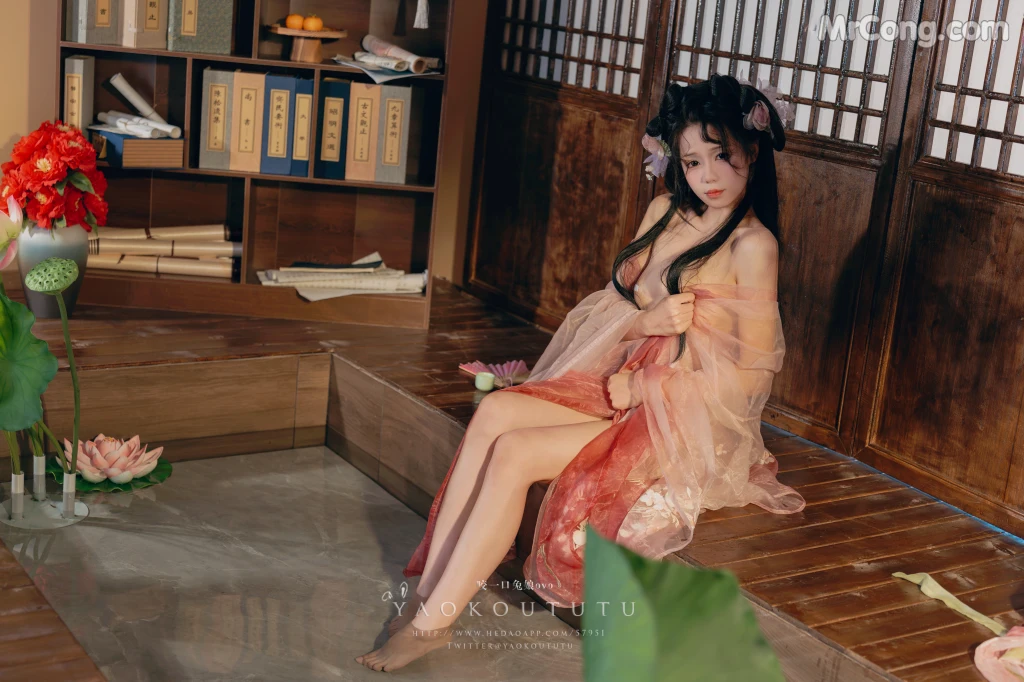 Coser@黏黏团子兔_ 八月订阅『醉倒荷塘边』& 游园惊梦 [49P]