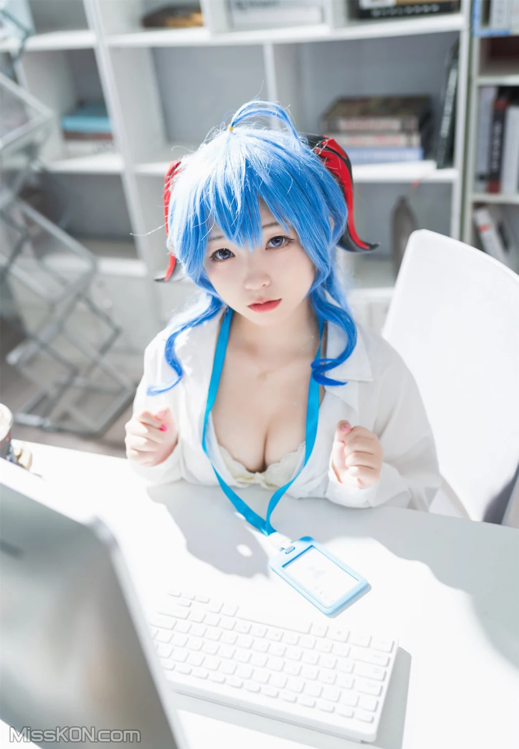 Coser@花铃_ 甘雨秘书OL [93P]