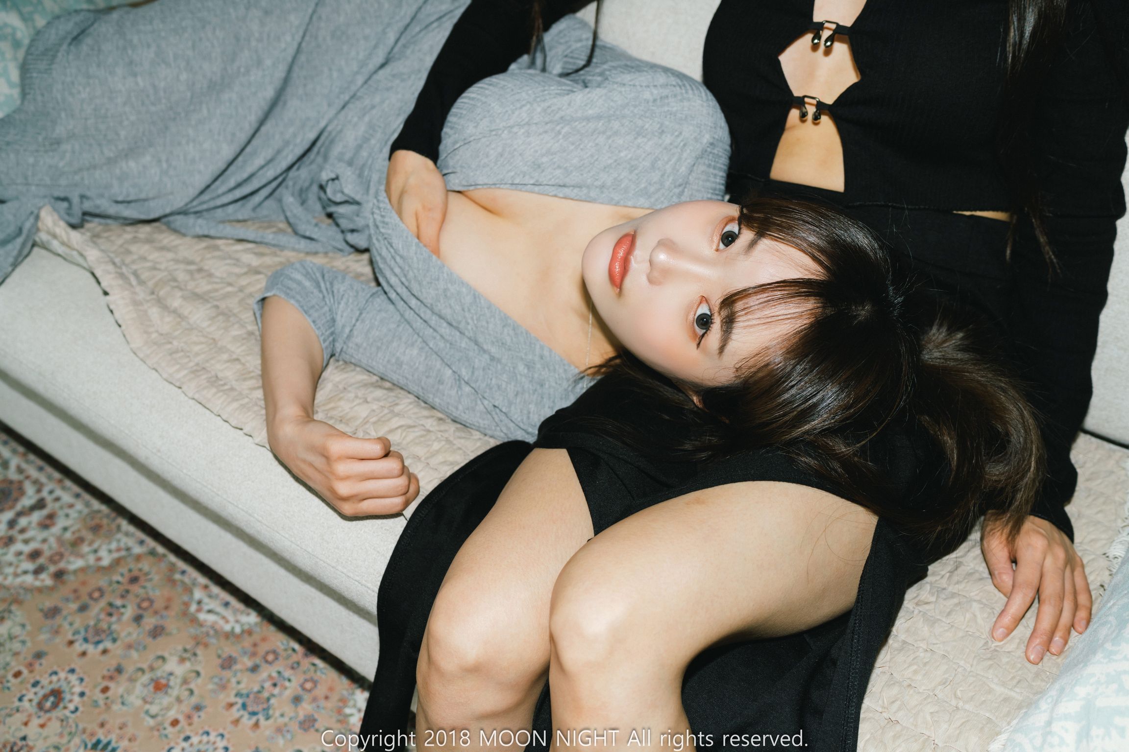 Moon Night Snap - Mona (모나) & Jucy (쥬시)_ Loveholic Vol.2 [78P]