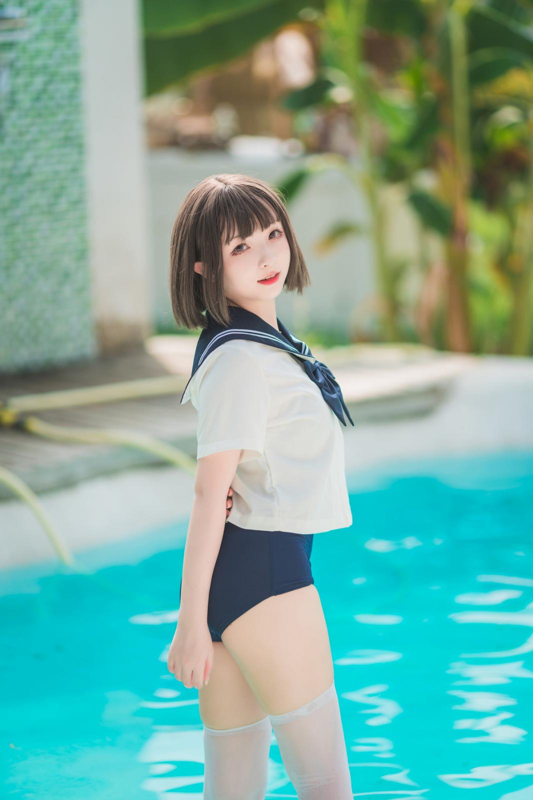 网络美女花铃JK死库水主题泳池性感死库水配白丝袜湿身秀翘臀美腿迷人诱惑写真 [109P]
