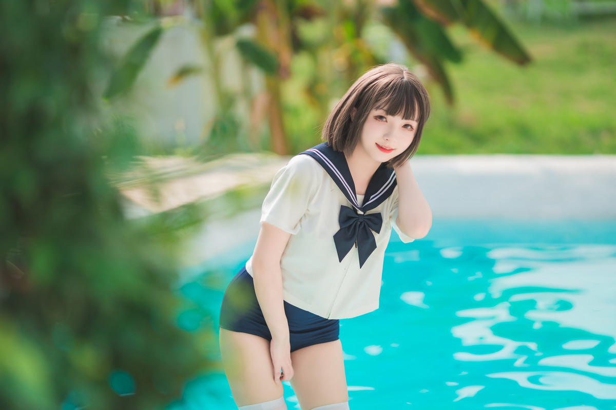 网络美女花铃JK死库水主题泳池性感死库水配白丝袜湿身秀翘臀美腿迷人诱惑写真 [109P]