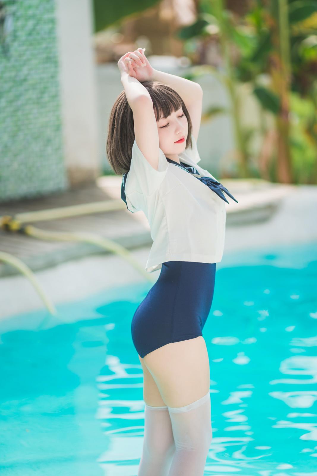 网络美女花铃JK死库水主题泳池性感死库水配白丝袜湿身秀翘臀美腿迷人诱惑写真 [109P]