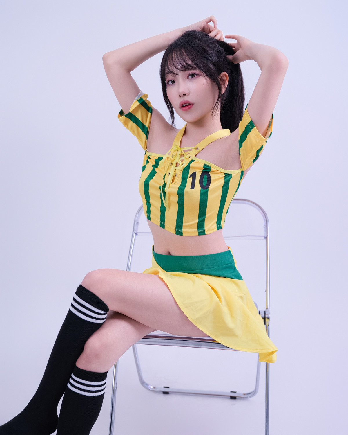 Baeksultang 백설탕, [Glamarchive] Vol.19 Football Fan [47P]