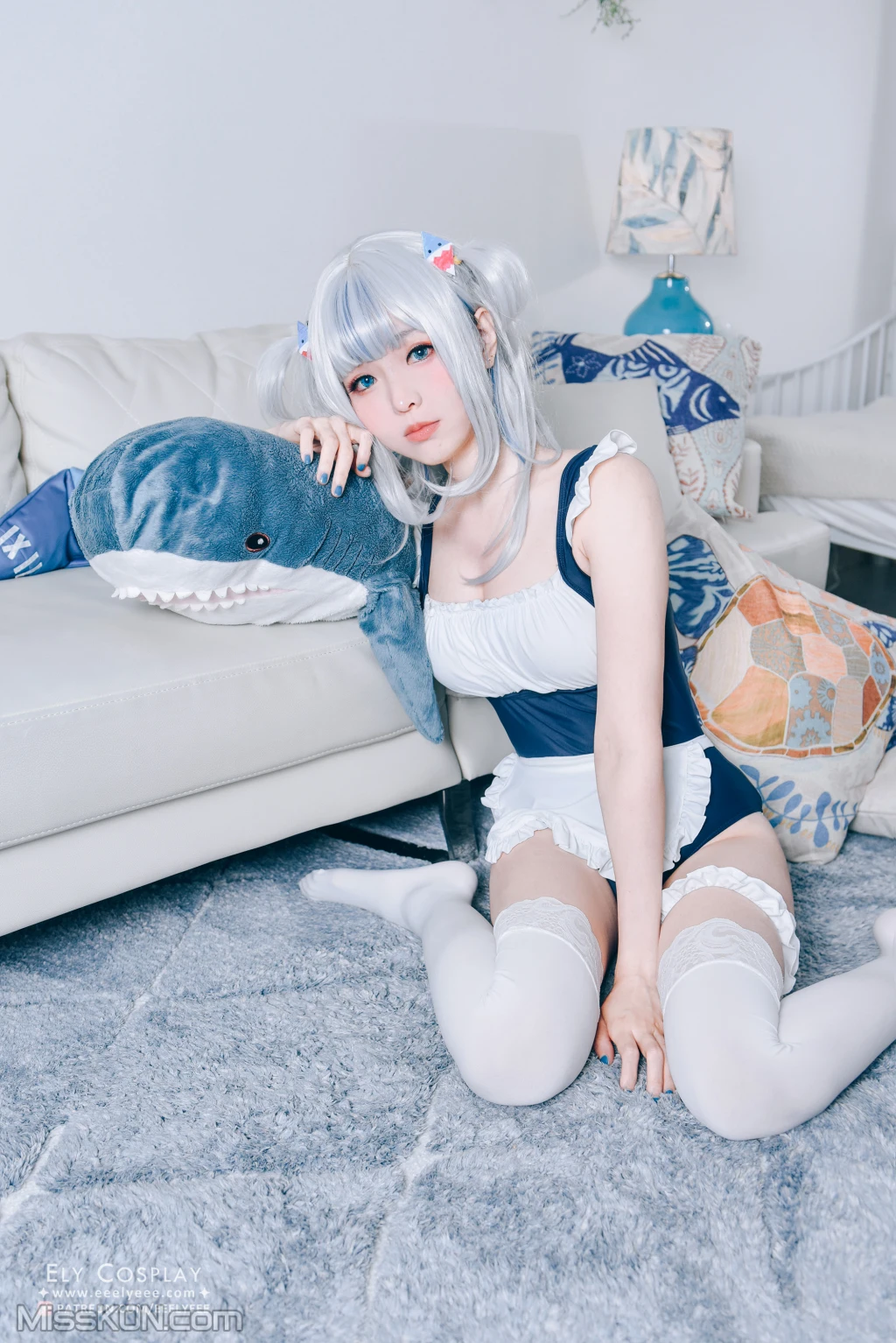 Coser@Ely_eee (ElyEE子)_ Gura Swimsuit [19P]