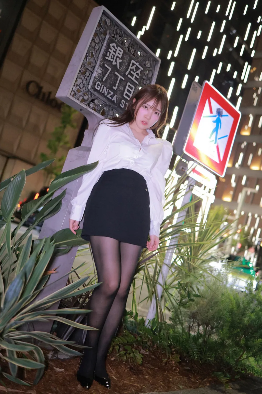 韩国美女主播Momorina-GINZA OL主题性感白T配黑短裙露超薄黑丝秀美腿诱惑写真 [82P]