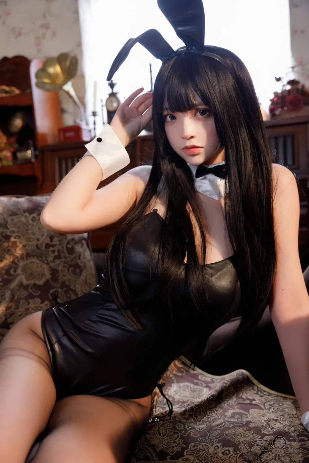 网络美女疯猫ss黑色哑光兔主题性感黑色高叉连体衣配超薄黑丝秀完美身材诱惑写真 [50P]
