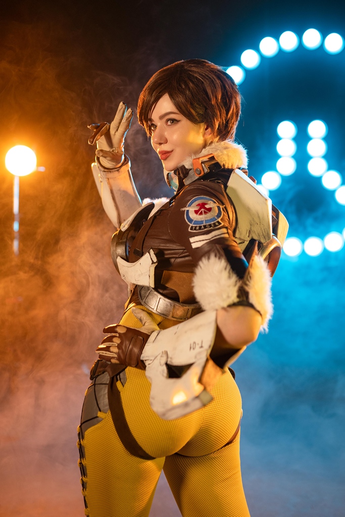 Alina Becker – Tracer