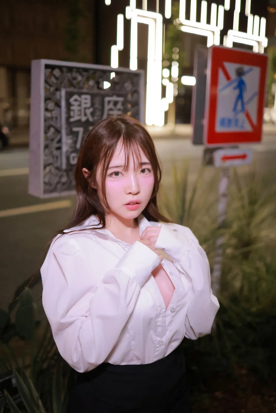 韩国美女主播Momorina-GINZA OL主题性感白T配黑短裙露超薄黑丝秀美腿诱惑写真 [82P]