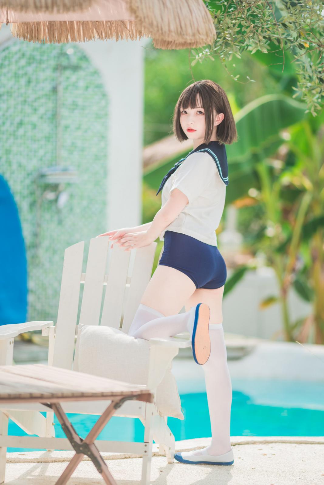 网络美女花铃JK死库水主题泳池性感死库水配白丝袜湿身秀翘臀美腿迷人诱惑写真 [109P]