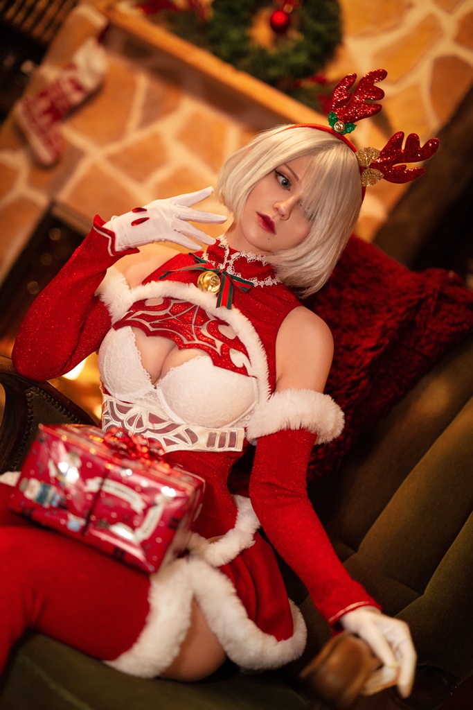 Kaddi Cosplay – 2B Xmas