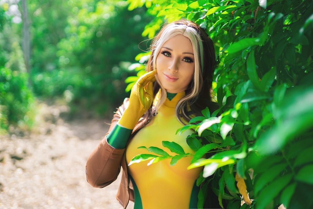 Kayla Erin – Rogue