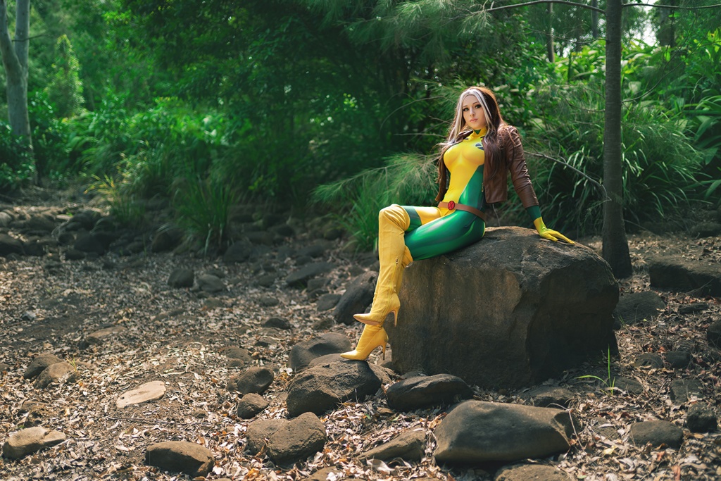 Kayla Erin – Rogue