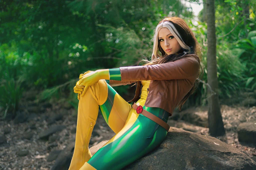 Kayla Erin – Rogue