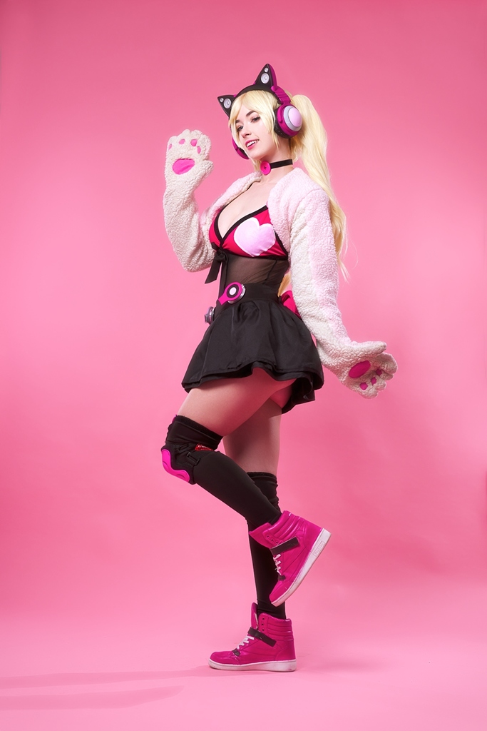 Morgan Le Foy – Lucky Chloe