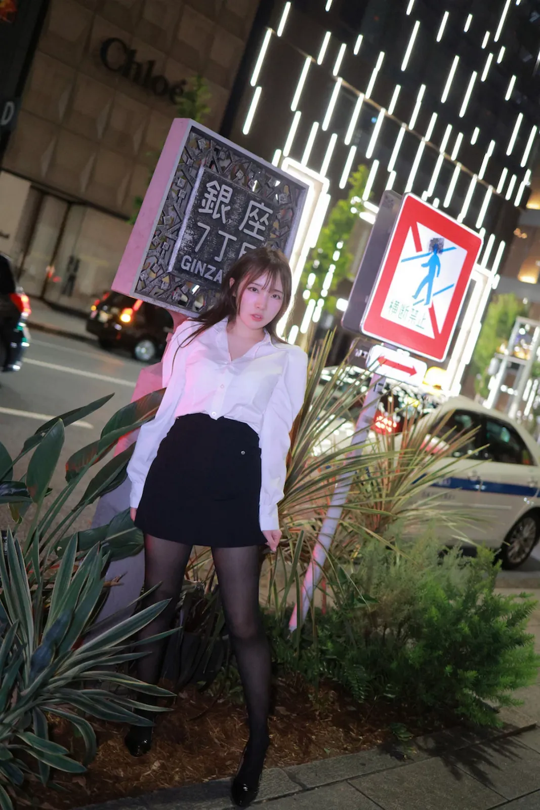 韩国美女主播Momorina-GINZA OL主题性感白T配黑短裙露超薄黑丝秀美腿诱惑写真 [82P]
