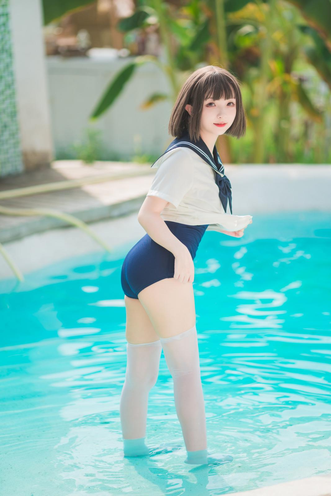 网络美女花铃JK死库水主题泳池性感死库水配白丝袜湿身秀翘臀美腿迷人诱惑写真 [109P]