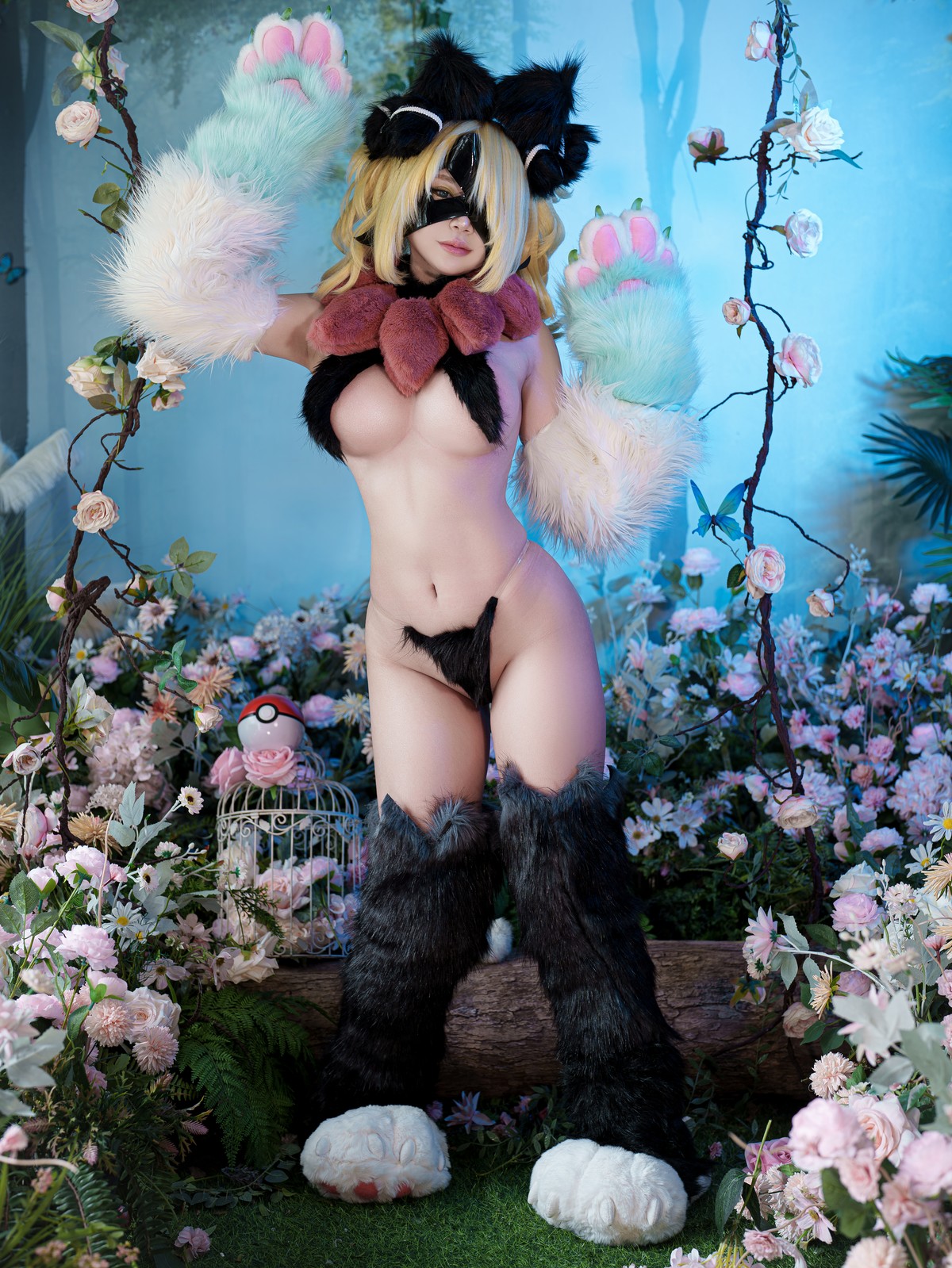 Cosplay ZinieQ Cynthia in Meowscarada Costume [37P]