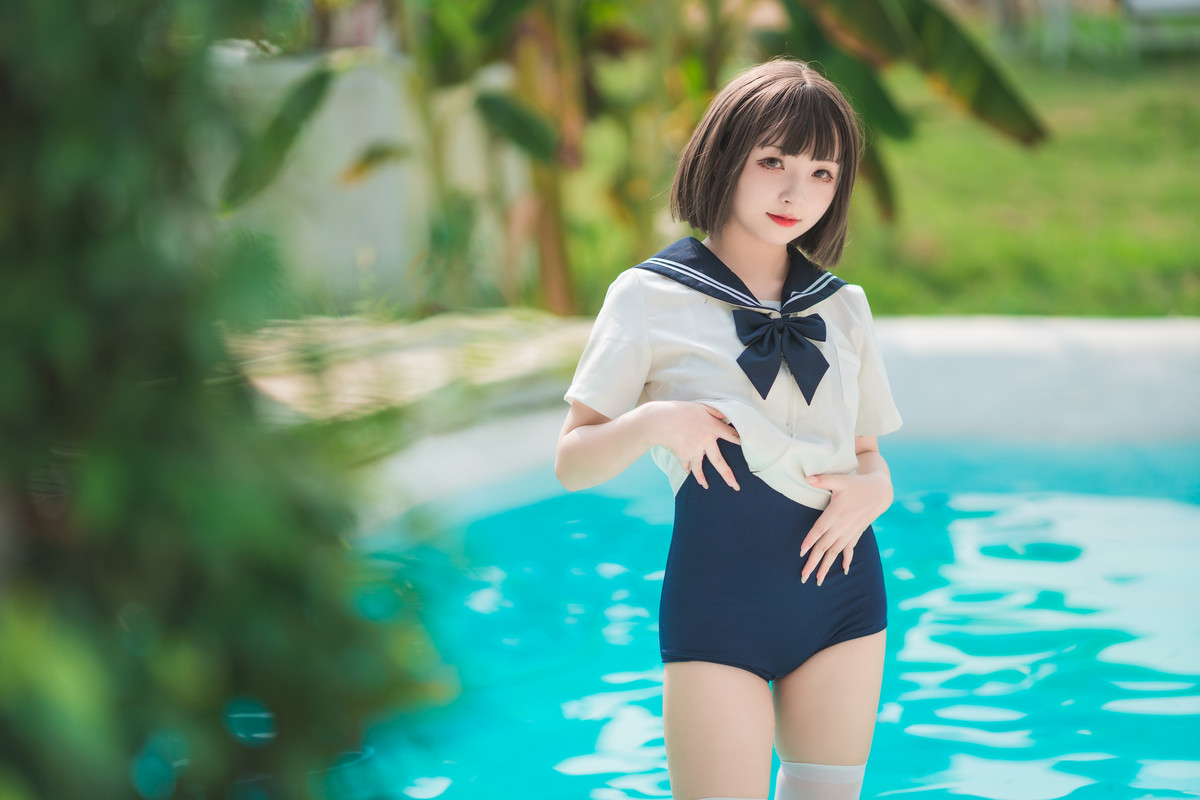 网络美女花铃JK死库水主题泳池性感死库水配白丝袜湿身秀翘臀美腿迷人诱惑写真 [109P]
