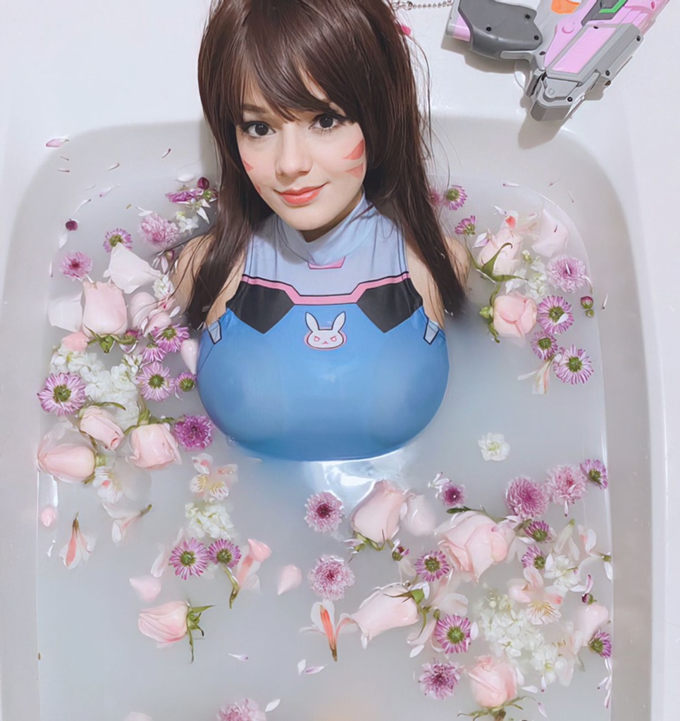 SweetieLine – D.Va Swimsuit