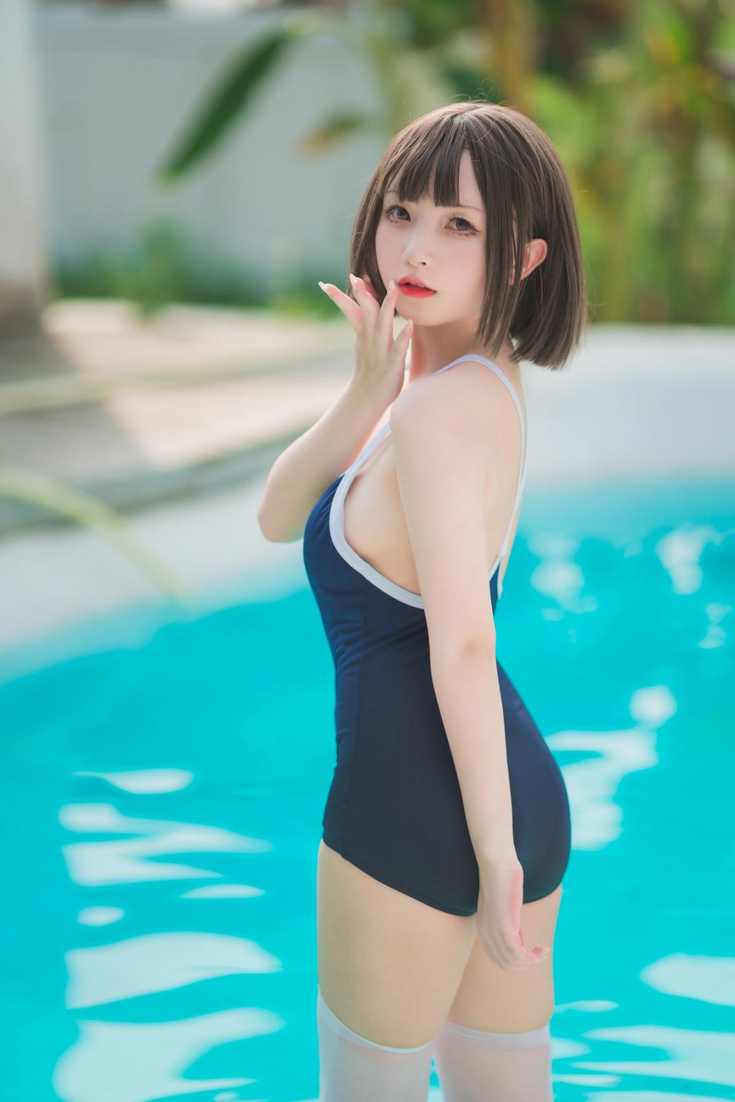 网络美女花铃JK死库水主题泳池性感死库水配白丝袜湿身秀翘臀美腿迷人诱惑写真 [109P]