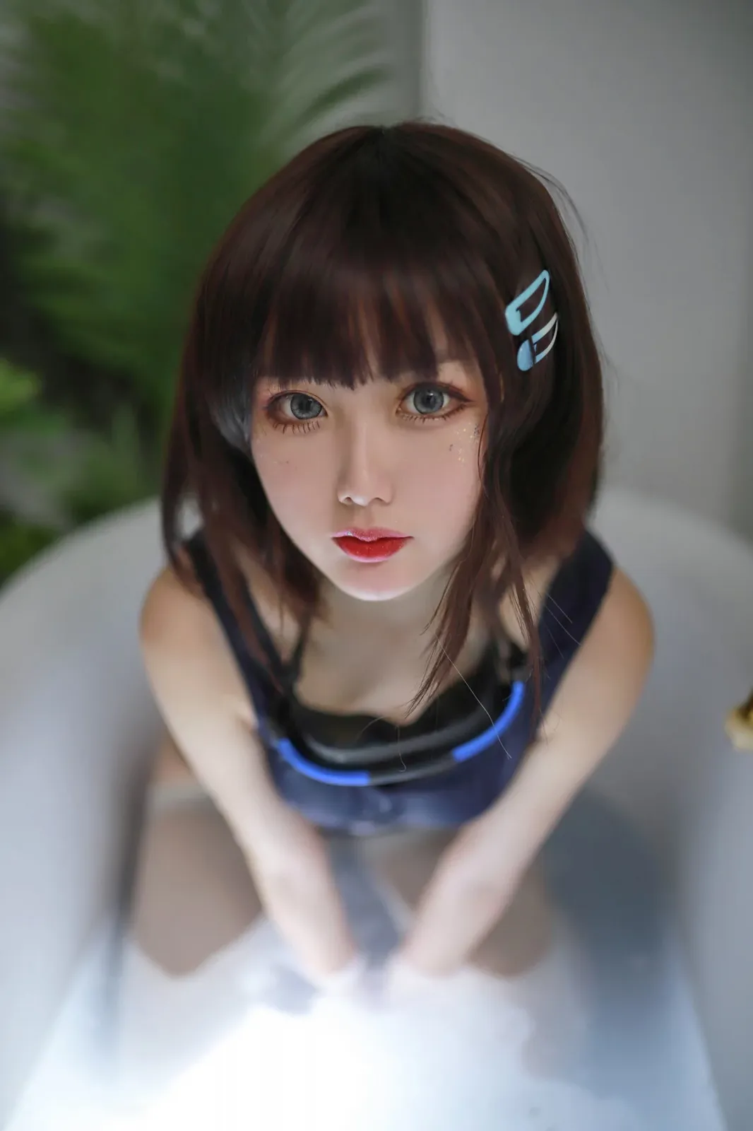 网络美女您的蛋蛋夏日泳装浴缸主题私房浴缸性感死库水配白丝袜湿身秀美腿诱惑写真 [40P]