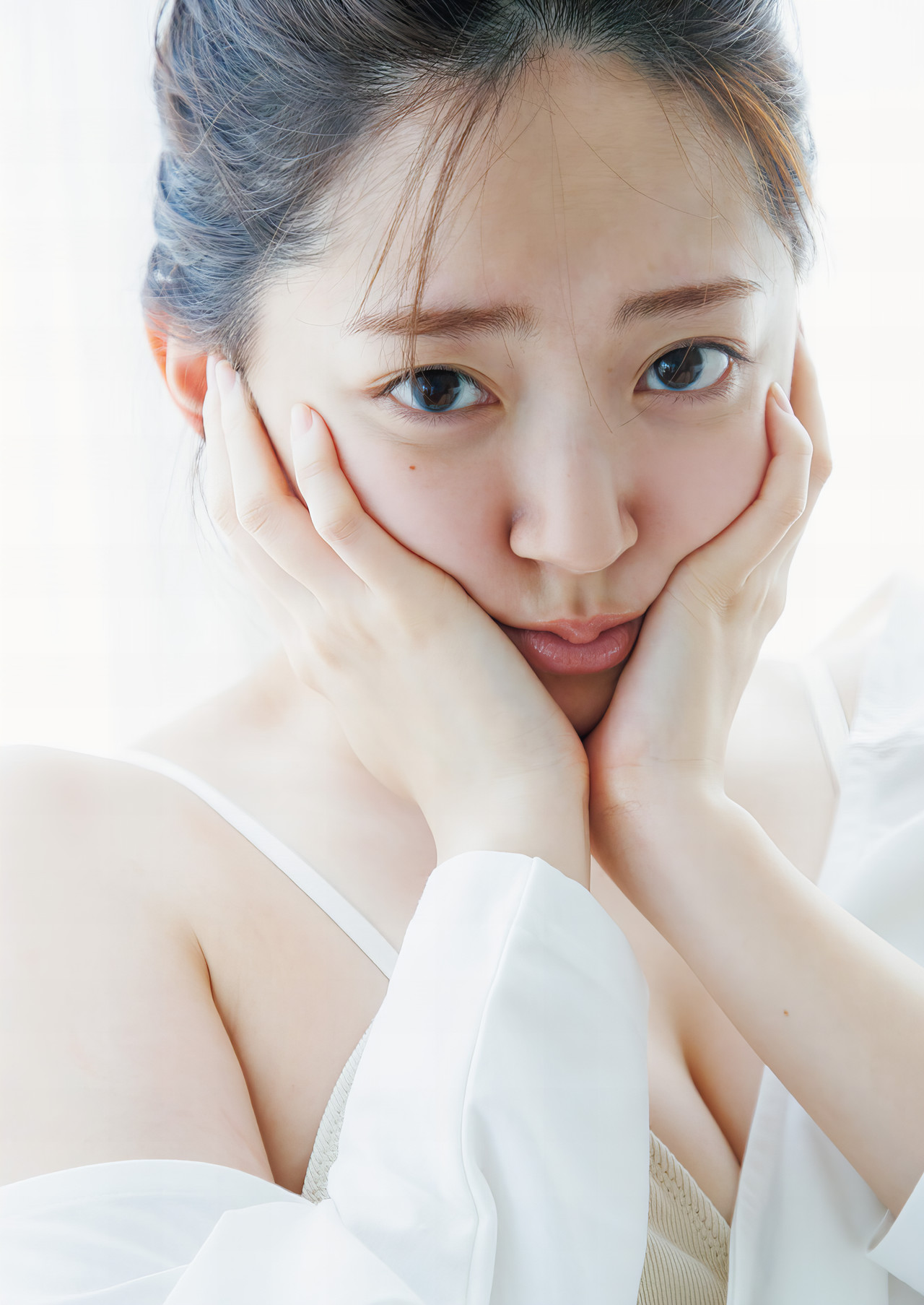 Airi Suzuki 鈴木愛理, 写真集 『 Nectar 』 Set.02