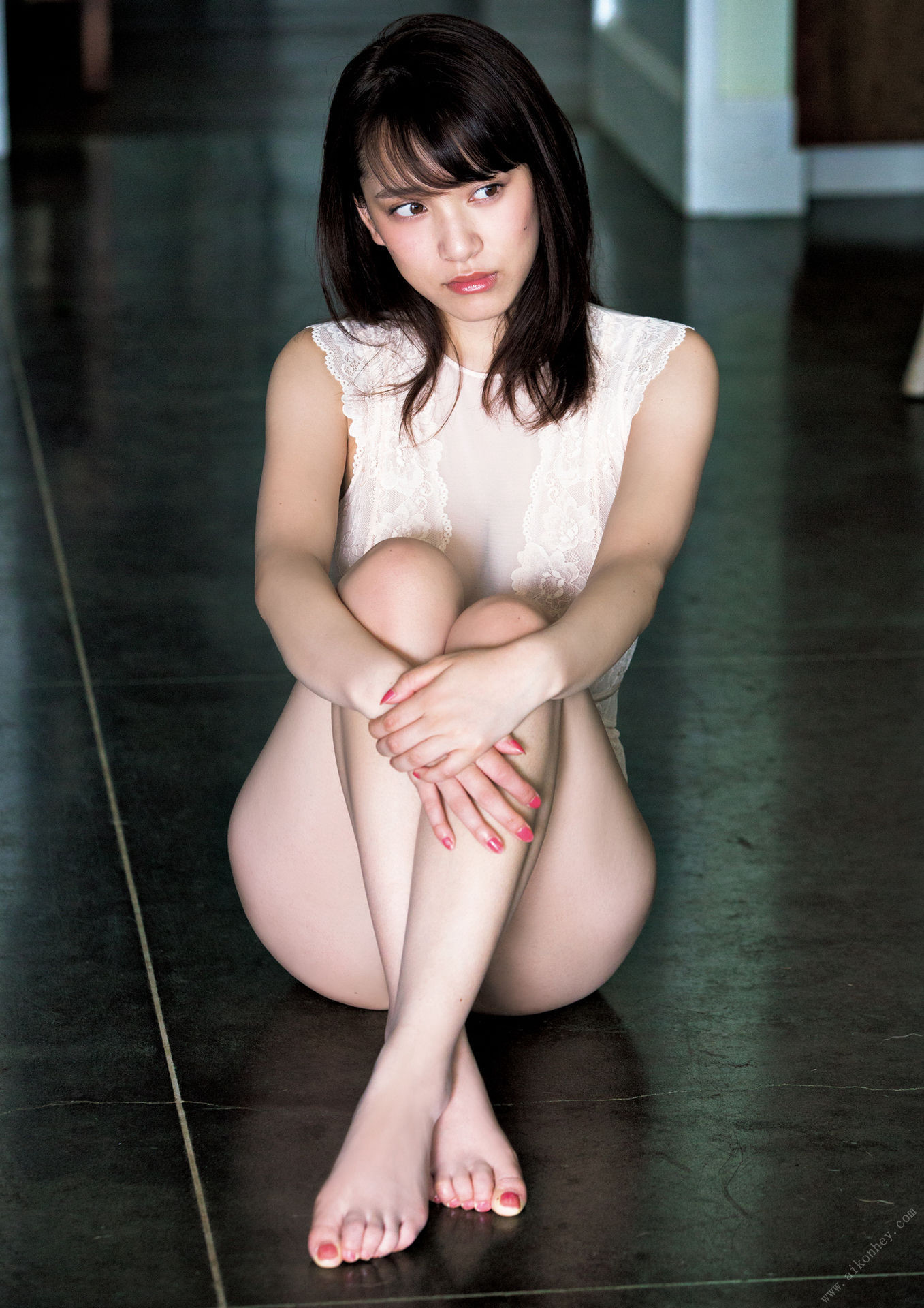 Sayaka Tomaru 都丸紗也華, ファースト写真集 [とまるまる ＫＣピース] Set.01 [31P]