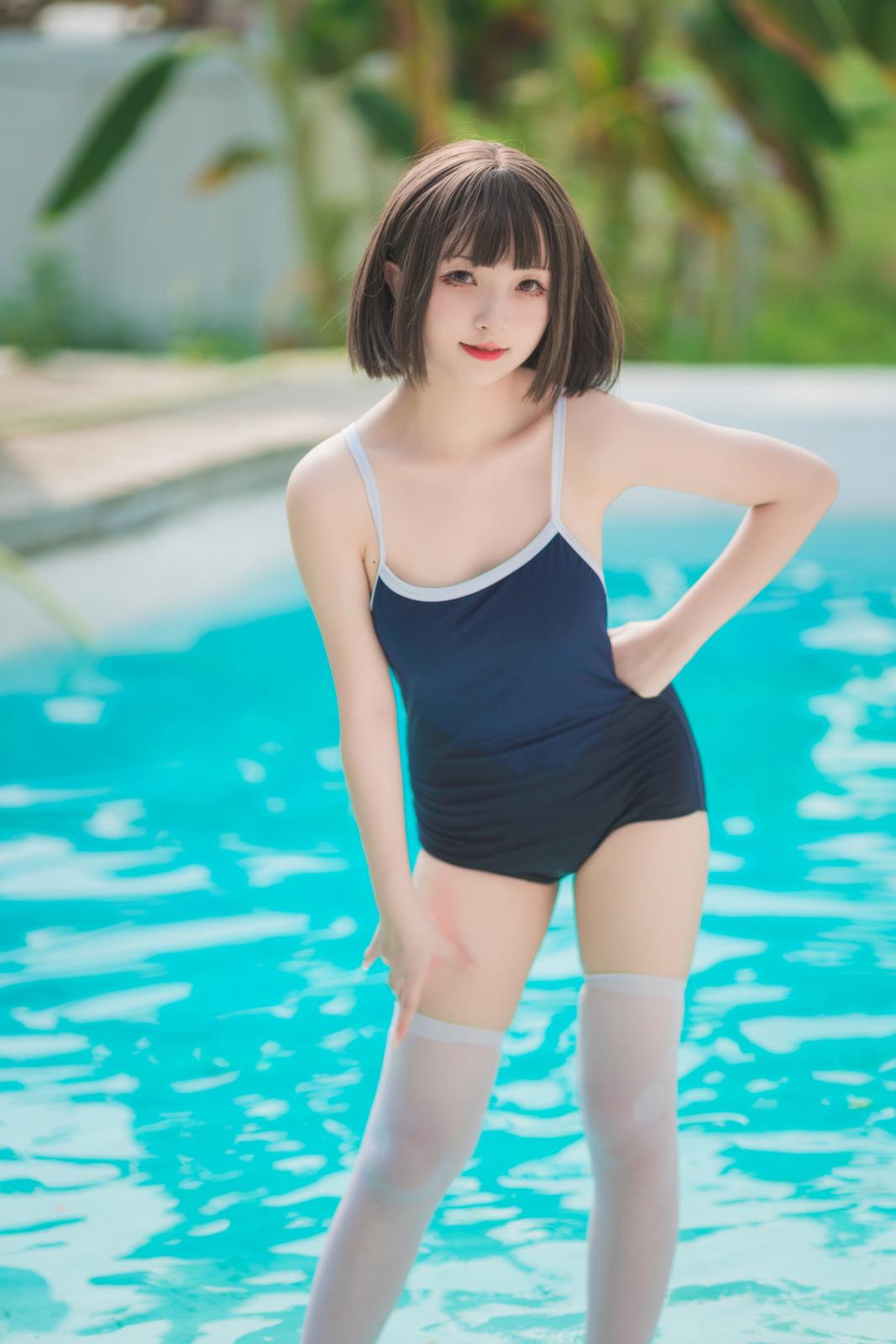 网络美女花铃JK死库水主题泳池性感死库水配白丝袜湿身秀翘臀美腿迷人诱惑写真 [109P]