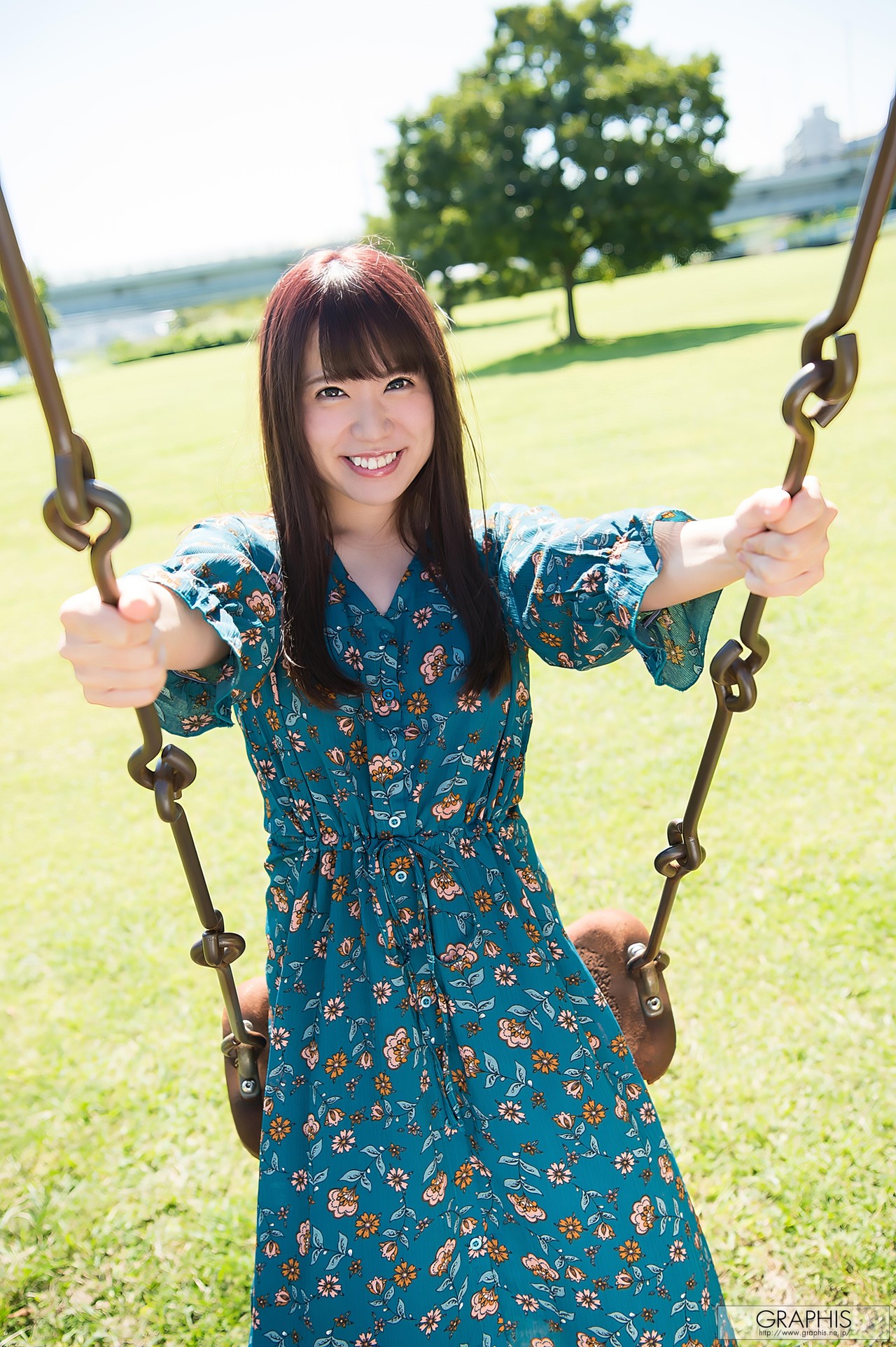 Rin Hatsumi 初美りん, [Graphis] Gals 『Look at me!』 Vol.01 [32P]
