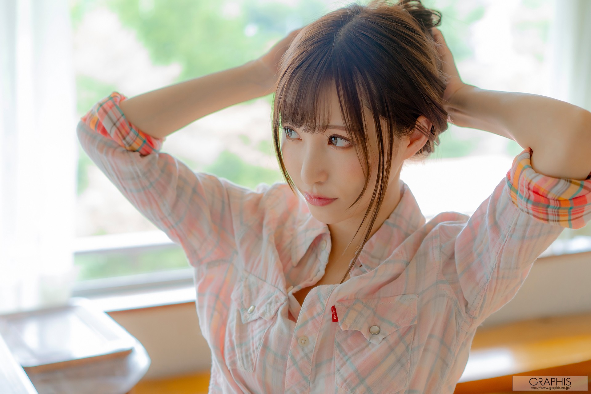 Moe Amatsuka 天使もえ, [Graphis] Gals 「HONEY」 Vol.03 [40P]