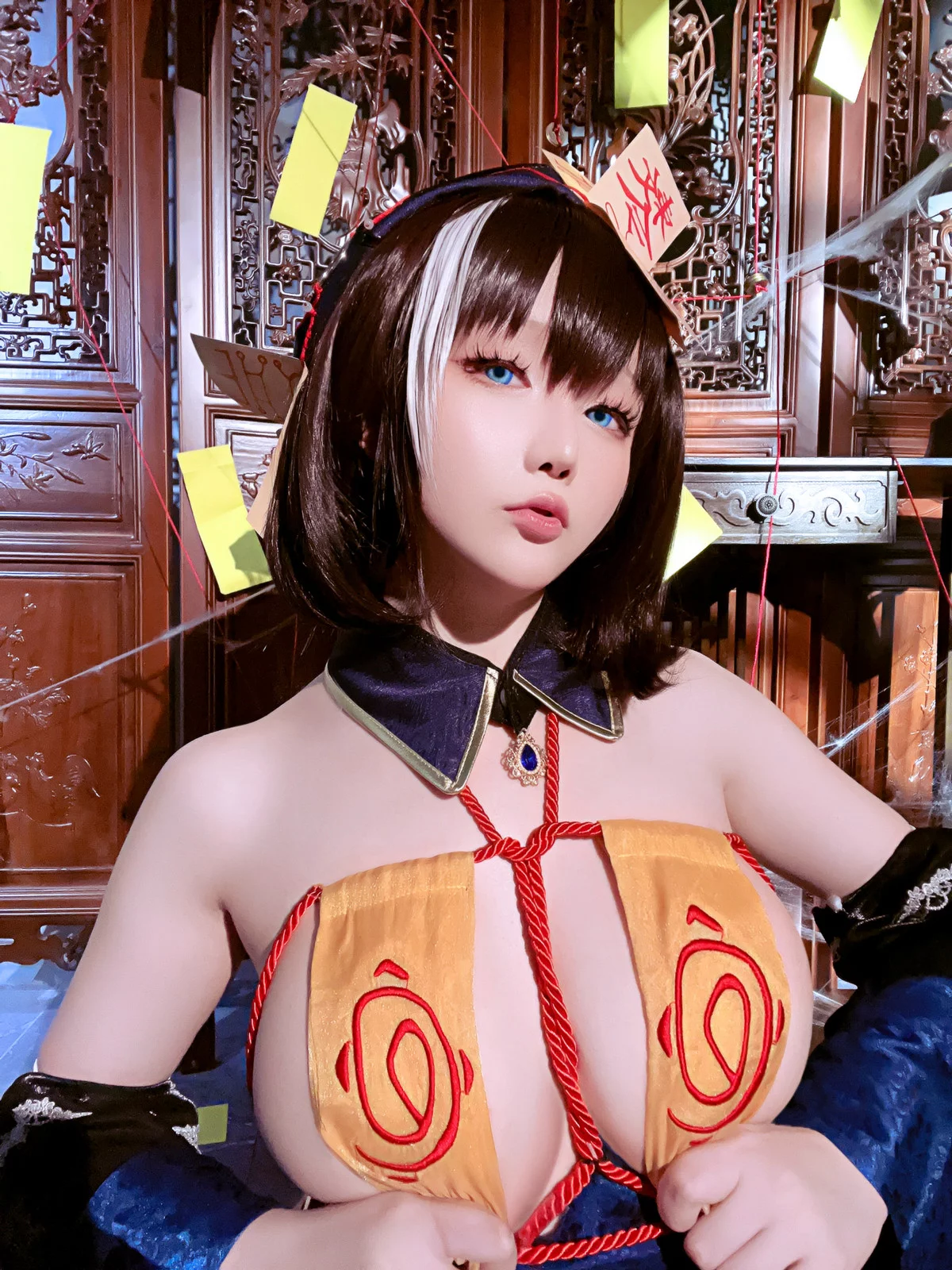 Coser小姐姐星之迟迟万圣节华甲主题性感情趣巫女装扮配白丝袜秀惹火身材诱惑写真 [129P]