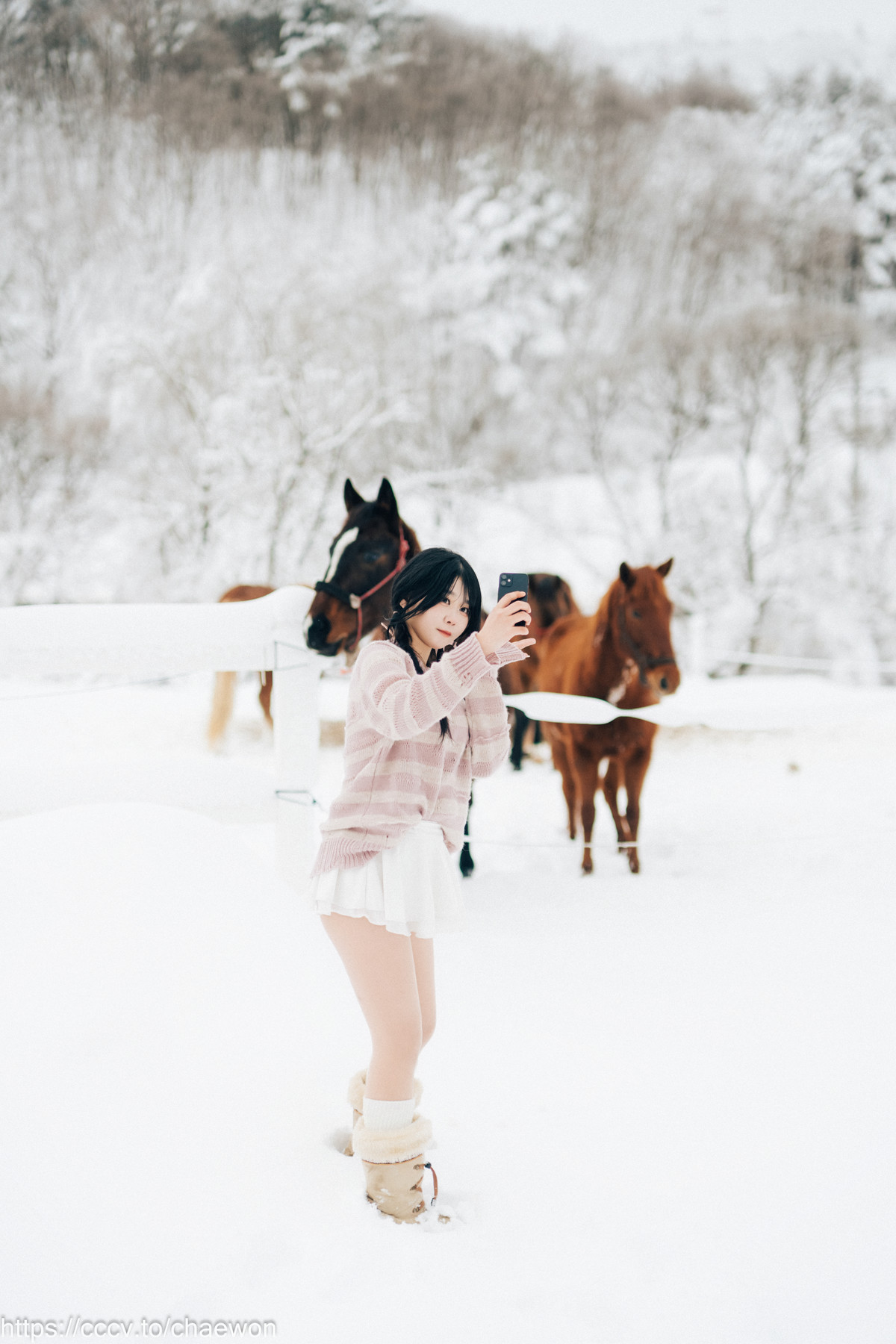 ZIA.Kwon 권지아, [Loozy] Snow Girl Set.01 [56P]