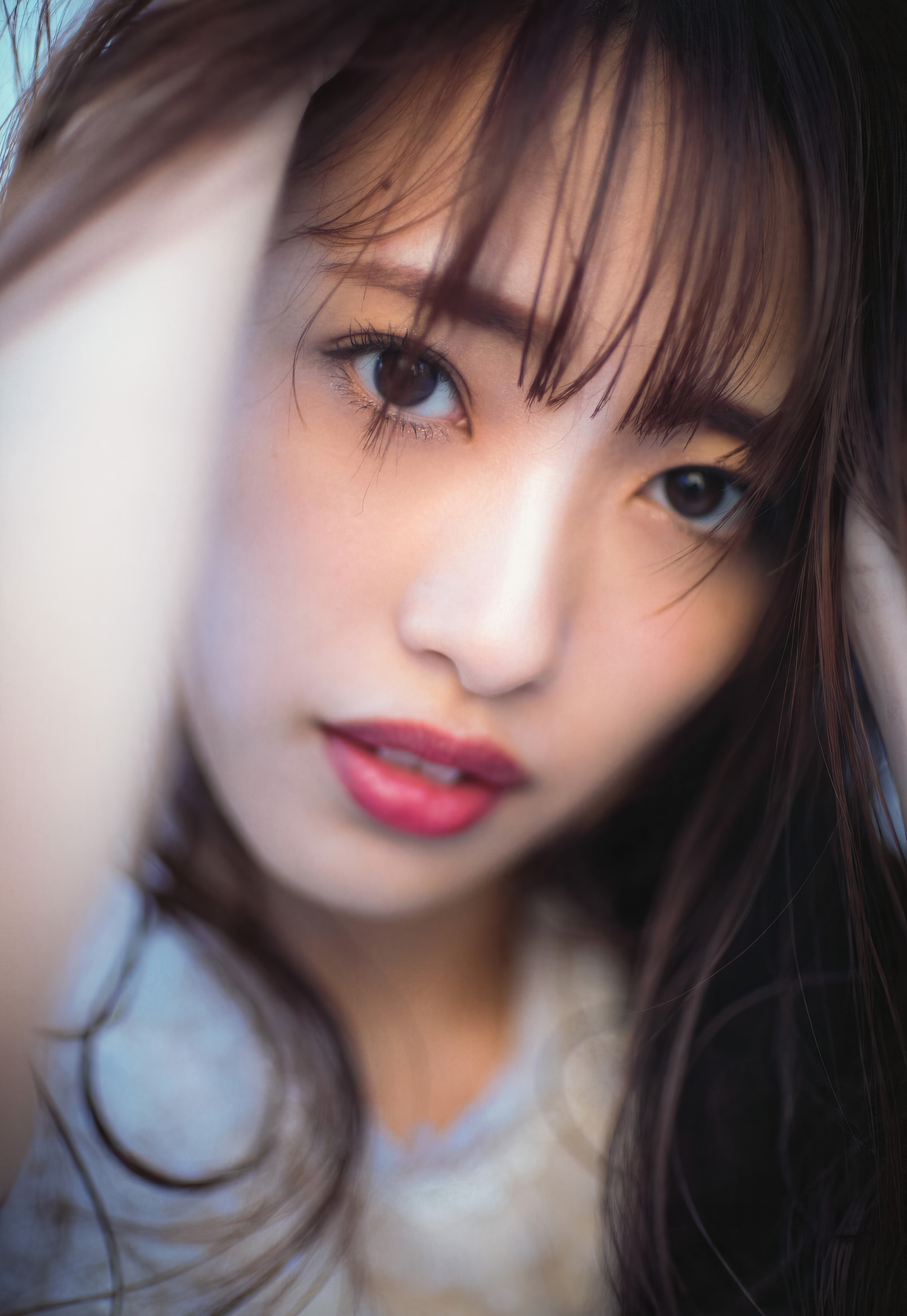 Mion Mukaichi 向井地美音, ファースト写真集 『 胸騒ぎの正体 』 Set.04 [33P]