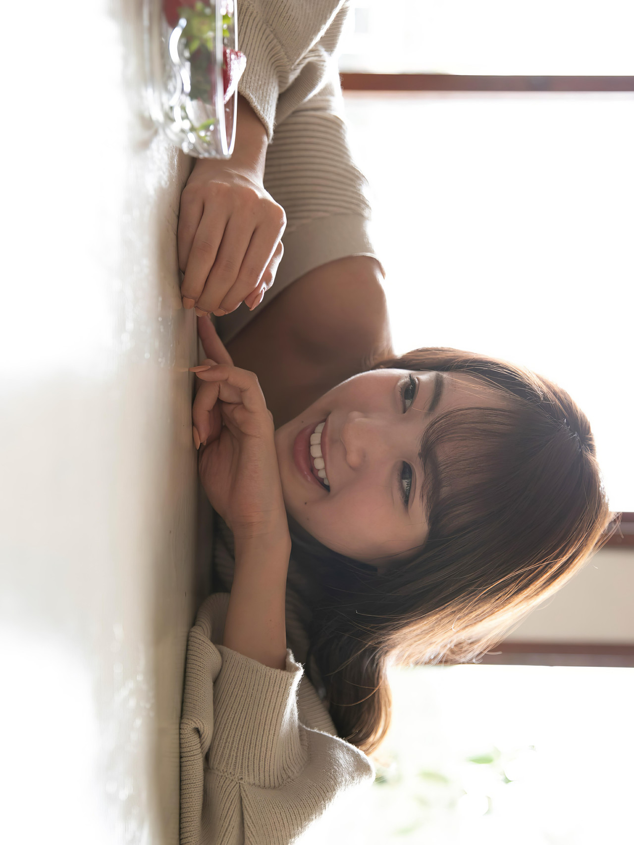 Yuumi Shida 志田友美, FLASHデジタル写真集 [アイドルの魂は美脚に宿る] Set.03 [30P]