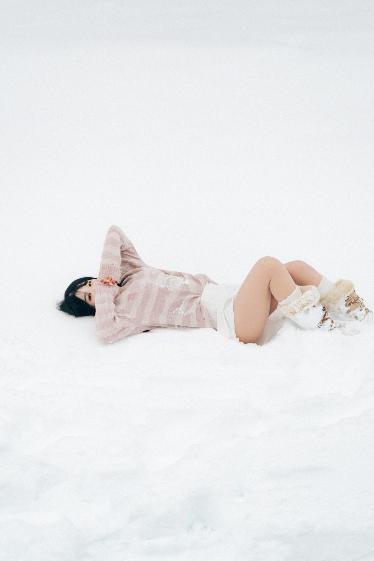 ZIA.Kwon 권지아, [Loozy] Snow Girl Set.01 [56P]